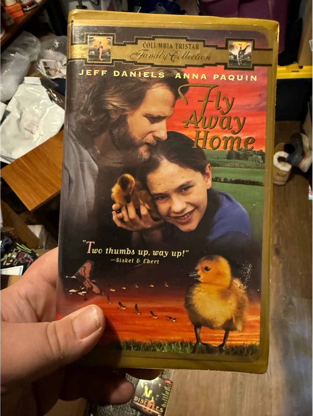 Fly Away Home VHS Movie Jeff Daniels Anna Paquin Family Collection